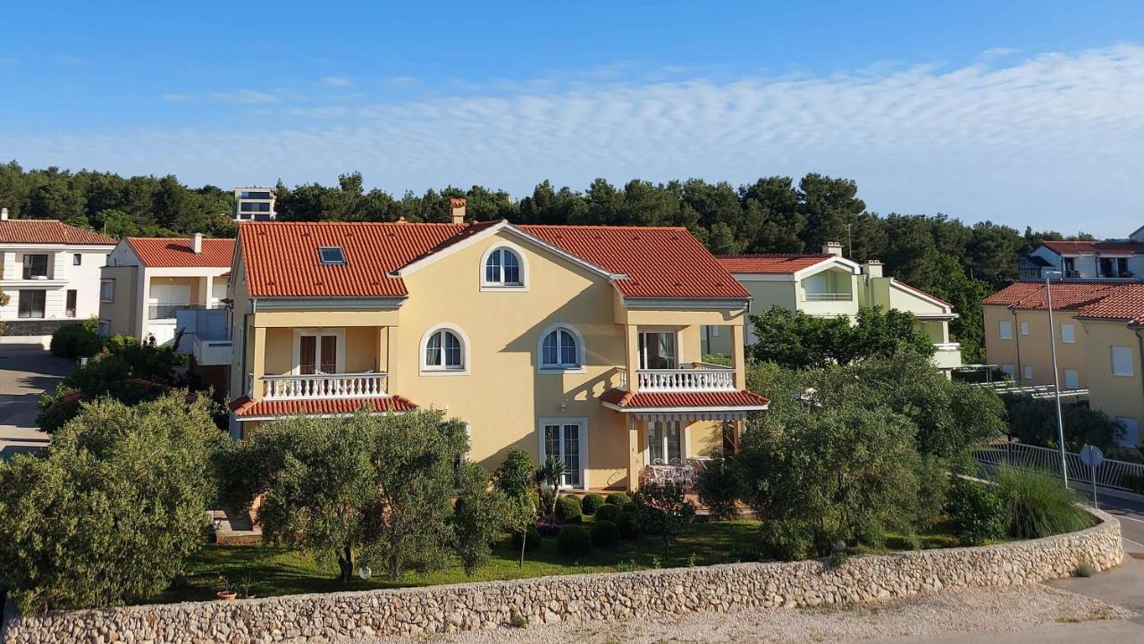 Apartmani Olea Krk Krk Town Exterior foto