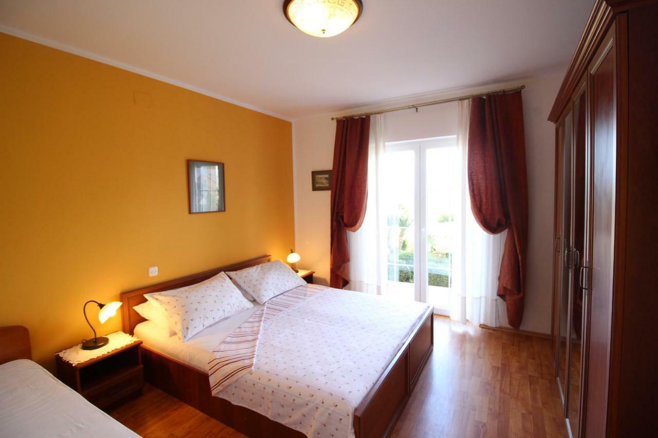 Apartmani Olea Krk Krk Town Exterior foto